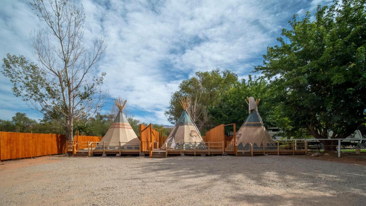 Hotel Ok Rv Park Glamping Tipi Ok55 Moab Exterior foto
